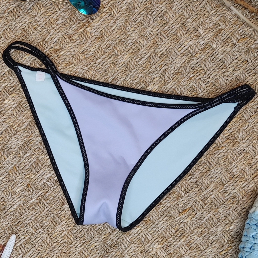 VICTORIA'S SECRET SURF BIKINI BOTTOM, LILAC M